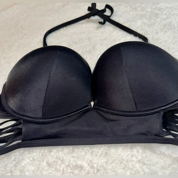 Victoria’s Secret size 34D push-up, black swimsuit top. Perfect condition🖤 - Picture 9 of 10